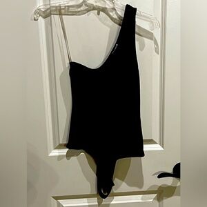 LE LIS One Shoulder Bodysuit Size Small